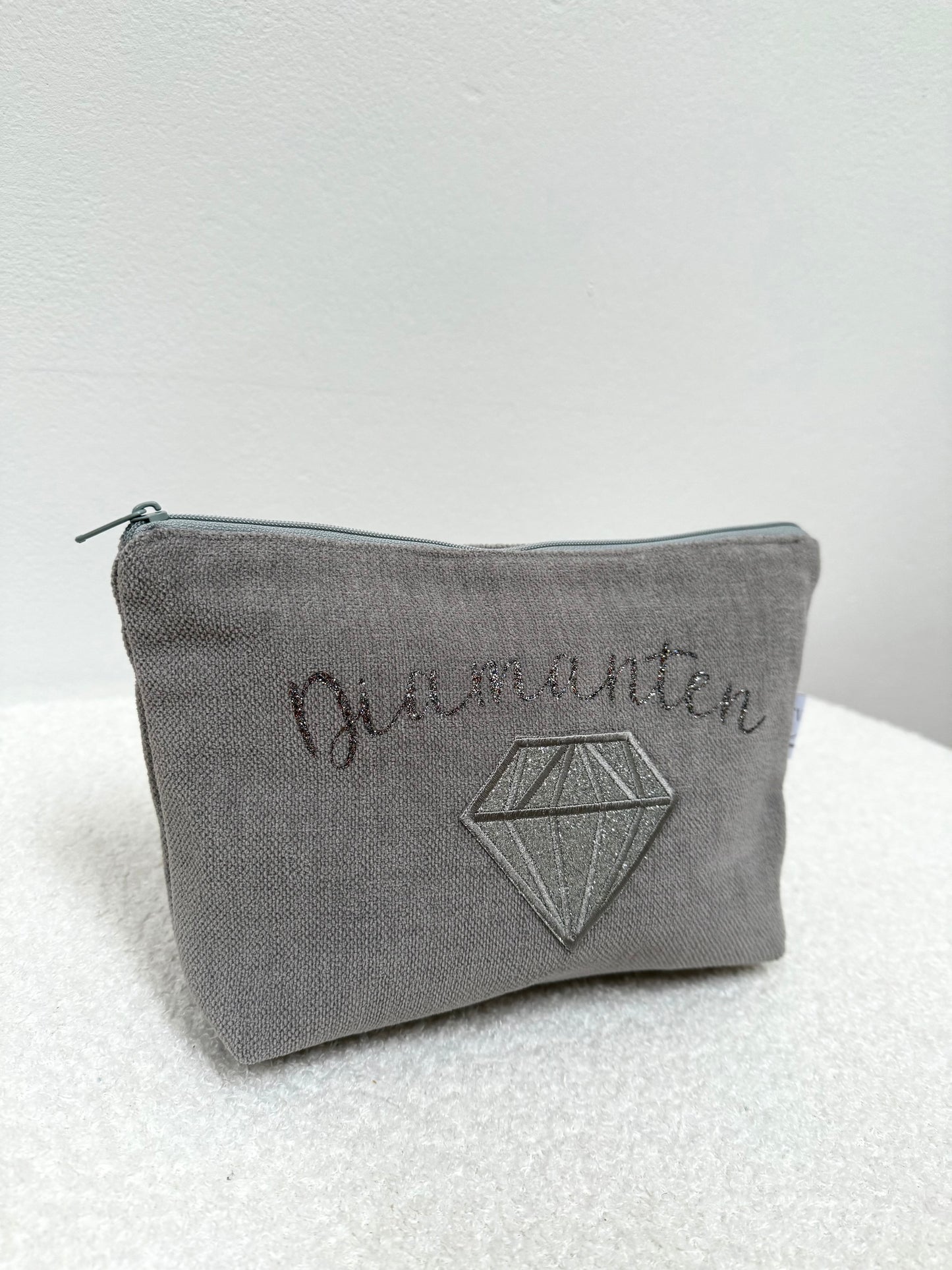 Tasche Schmuck Grau